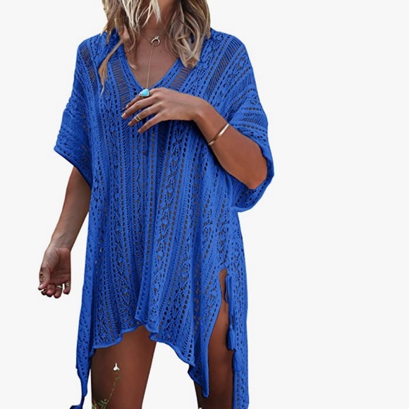 Beautiful woman cover up - Picture 7 of 8